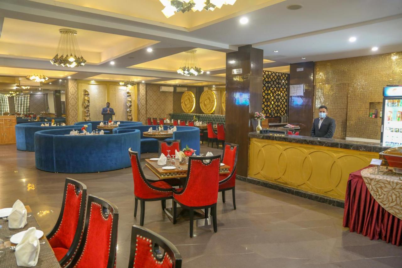 Four Leaf Hotel,Budaun Eksteriør billede