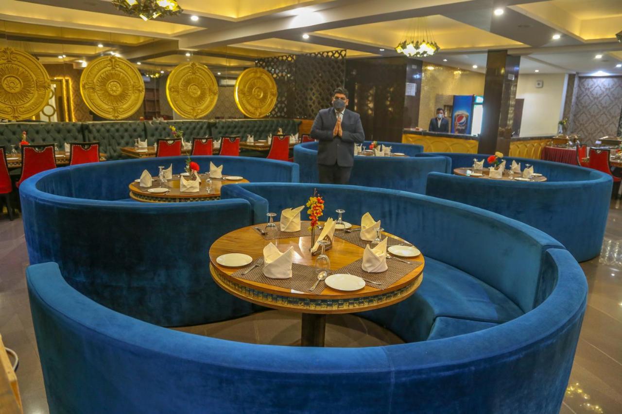Four Leaf Hotel,Budaun Eksteriør billede